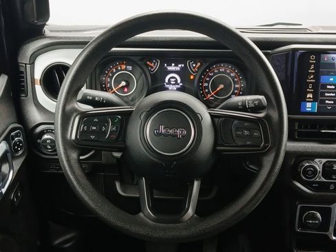 Used 2025 Jeep Gladiator Sport AWD/4WD image 21