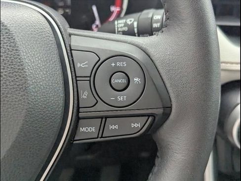 Used 2023 Toyota RAV4 XLE Premium image 76