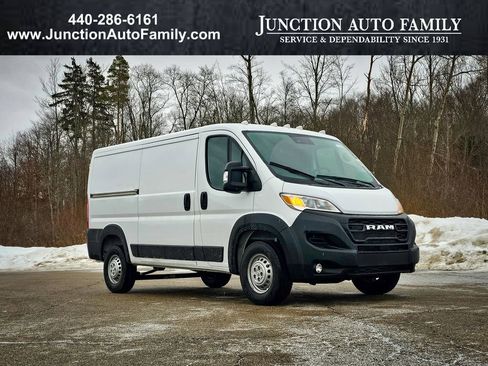 New 2026 RAM ProMaster 1500 w/ Convenience Group image 1