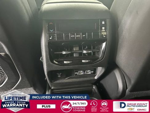 Used 2024 Jeep Grand Cherokee L Limited AWD/4WD image 27
