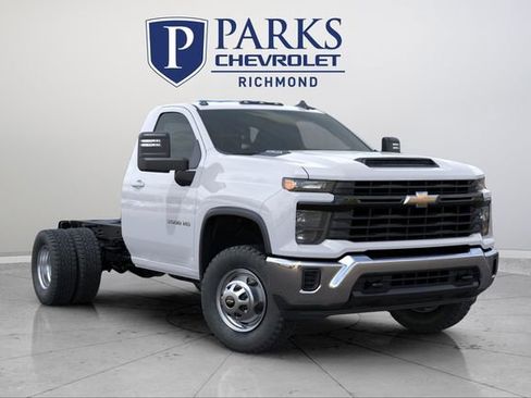 New 2025 Chevrolet Silverado 3500 W/T w/ WT Convenience Package image 7