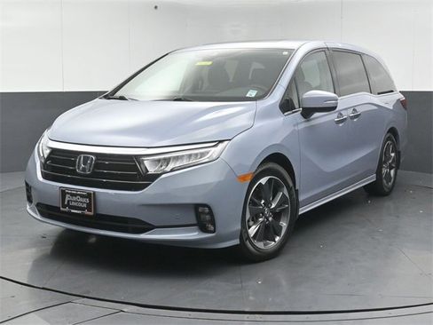 Used 2023 Honda Odyssey Elite image 3