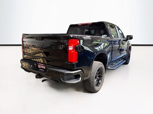 Used 2022 Chevrolet Silverado 1500 LT Trail Boss w/ LT Trail Boss Premium Package AWD/4WD image 6