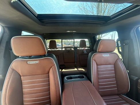 Used 2025 GMC Sierra 1500 Denali Ultimate AWD/4WD image 28