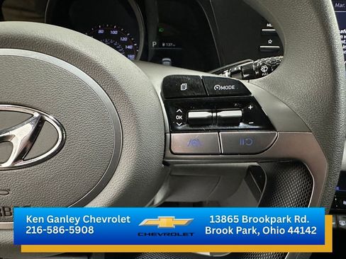 Used 2023 Hyundai Elantra SEL FWD image 14