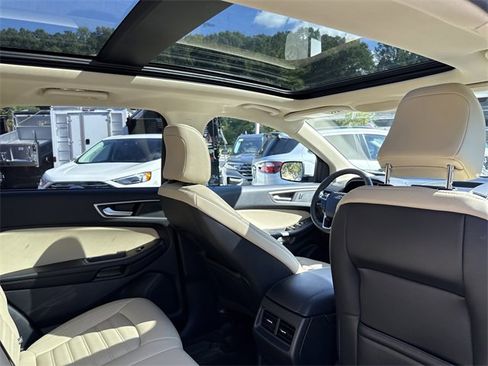Used 2022 Ford Edge SEL w/ Convenience Package image 32