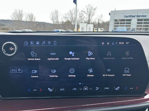 New 2026 Chevrolet Traverse Z71 w/ Driver Confidence Package image 15