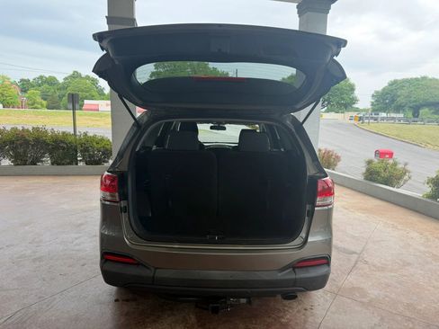 Used 2017 Kia Sorento LX FWD image 23