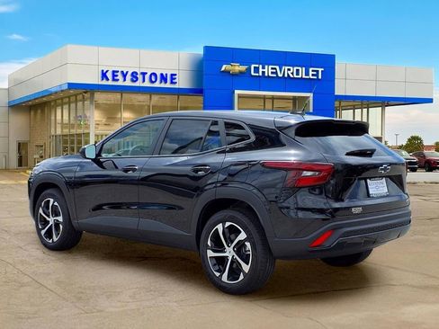 New 2026 Chevrolet Trax RS w/ Sunroof Package image 5