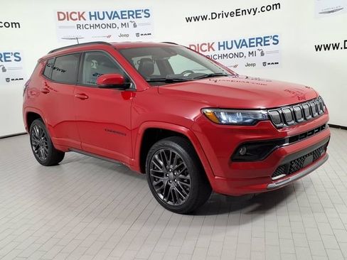 Used 2022 Jeep Compass Limited AWD/4WD image 3
