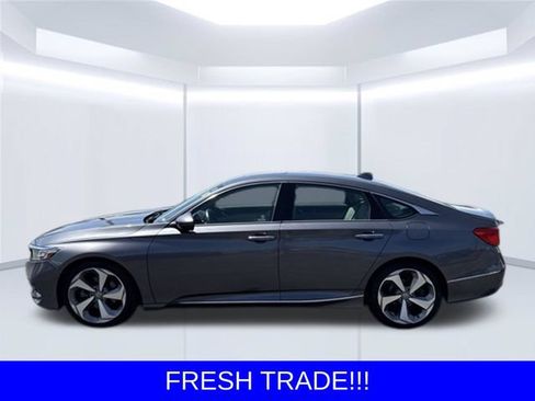 Used 2018 Honda Accord Touring image 4