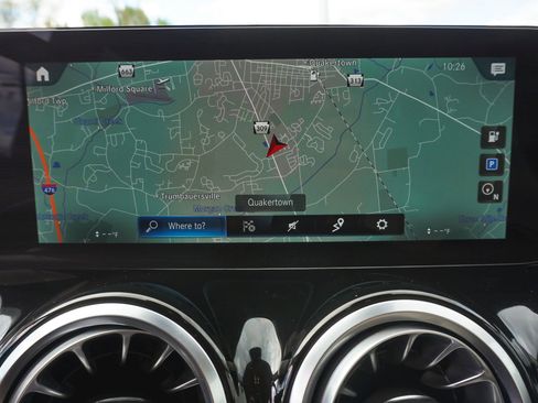 Used 2023 Mercedes-Benz EQB 300 4MATIC image 29
