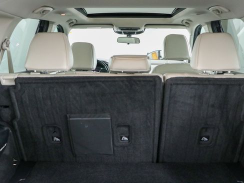 Used 2023 Nissan Rogue SV w/ SV Premium B Package FWD image 29