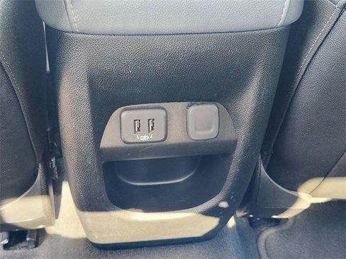 Used 2019 Chevrolet Colorado Z71 image 28