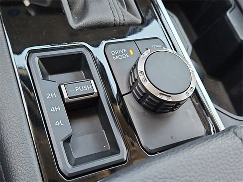 Used 2023 Toyota Sequoia Limited image 29