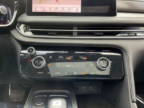 Used 2022 INFINITI QX60 Luxe AWD/4WD image 15