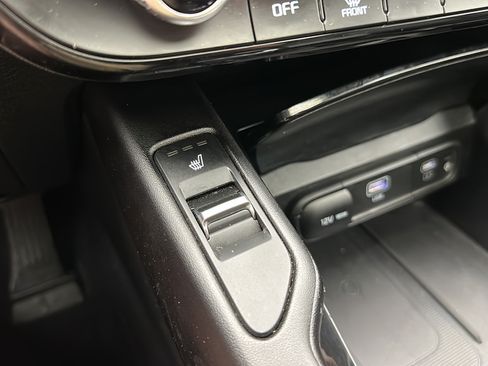Used 2025 Kia Telluride S AWD/4WD image 22