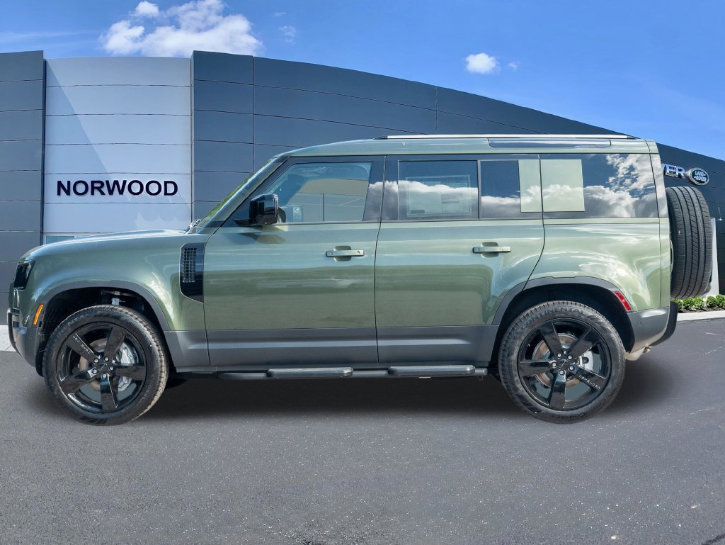 New 2026 Land Rover Defender 110 S AWD/4WD image 7