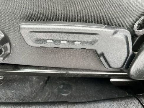 Used 2023 Jeep Gladiator Willys image 16