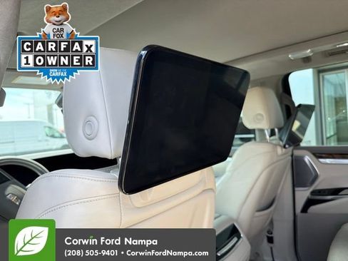 Used 2025 Cadillac Escalade ESV Sport Platinum w/ LPO, Floor Liner Package AWD/4WD image 9