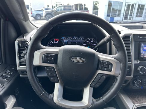 Used 2018 Ford F250 Lariat w/ Lariat Ultimate Package image 16