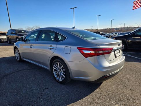 Used 2016 Toyota Avalon Limited image 6