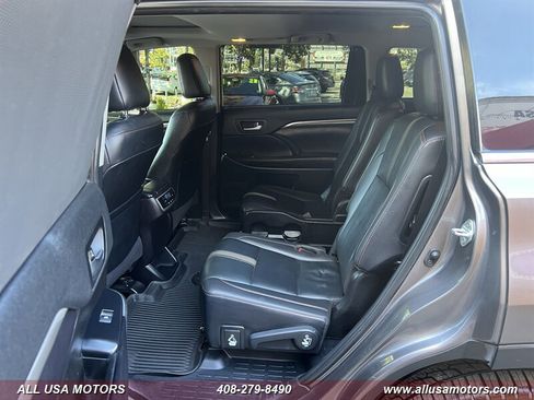 Used 2019 Toyota Highlander SE AWD/4WD image 23