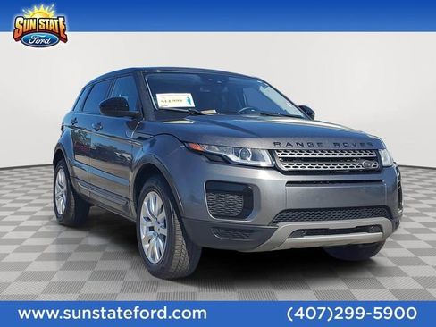 Used 2019 Land Rover Range Rover Evoque SE image 1
