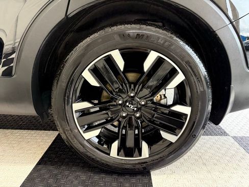 Used 2025 Kia Telluride SX Prestige image 12