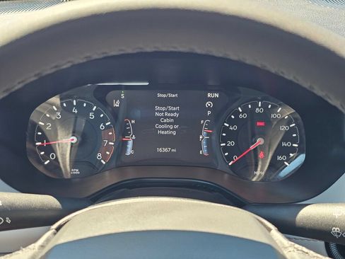 Used 2025 Jeep Compass Limited AWD/4WD image 17