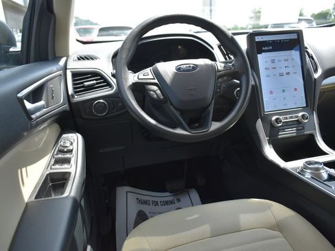 Used 2024 Ford Edge SE AWD/4WD image 15