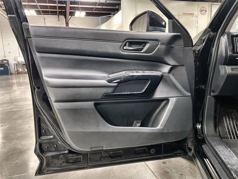 Used 2024 Nissan Pathfinder S w/ Cargo Package image 15