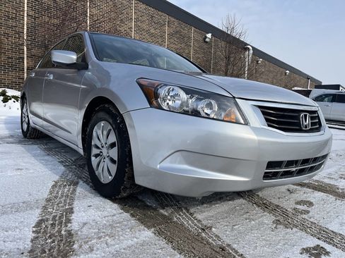 Used 2010 Honda Accord LX image 1