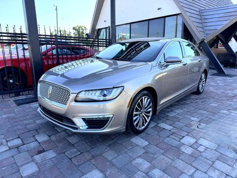 Used 2019 Lincoln MKZ Premiere image 4