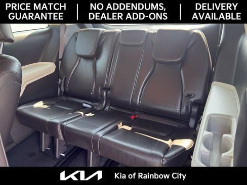 Used 2024 Kia Carnival LX FWD image 29
