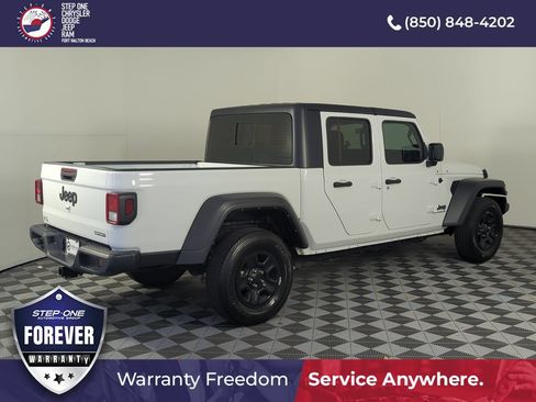 Used 2021 Jeep Gladiator Sport w/ Trailer Tow Package AWD/4WD image 6