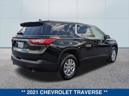 Used 2021 Chevrolet Traverse LS w/ LPO, Blackout Package FWD image 5