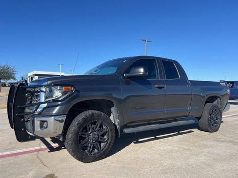 Used 2019 Toyota Tundra SR image 1
