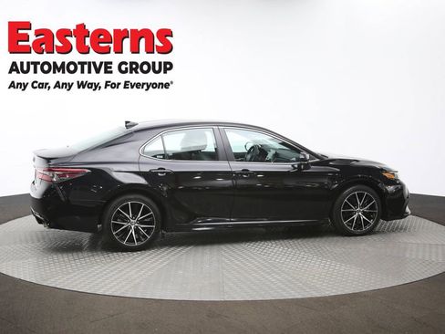 Used 2024 Toyota Camry SE image 42