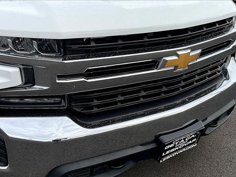 Used 2020 Chevrolet Silverado 1500 LT image 29