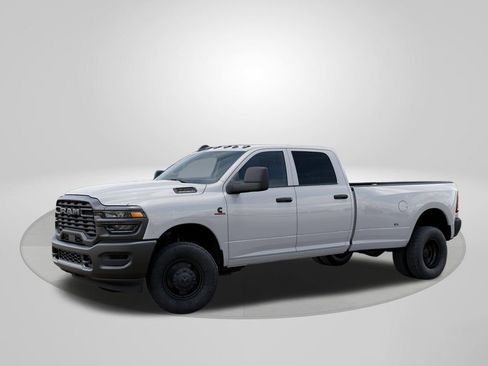 New 2026 RAM 3500 Tradesman AWD/4WD image 2