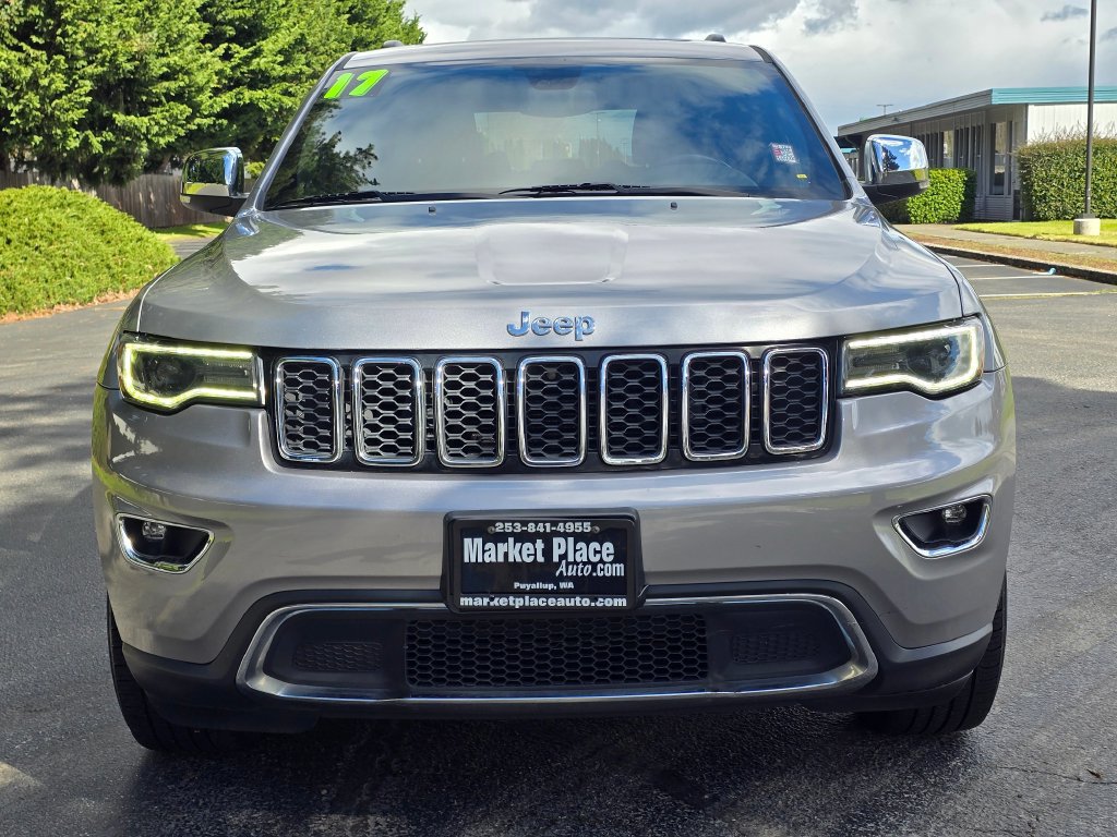 Used 2017 Jeep Grand Cherokee Limited w/ Luxury Group II AWD/4WD image 9