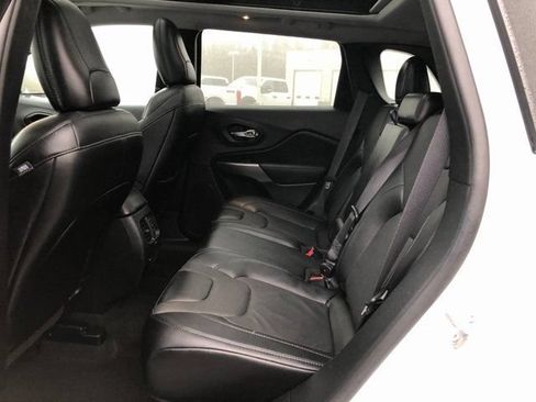 Used 2022 Jeep Cherokee Limited AWD/4WD image 20