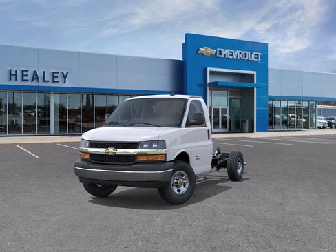 New 2025 Chevrolet Express 3500 w/ Power Convenience Package image 35