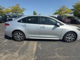 Used 2022 Toyota Corolla LE image 2