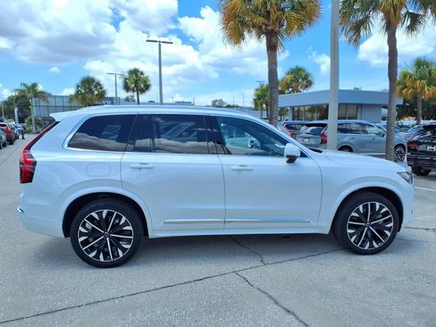 Certified 2025 Volvo XC90 T8 Plus AWD/4WD image 8