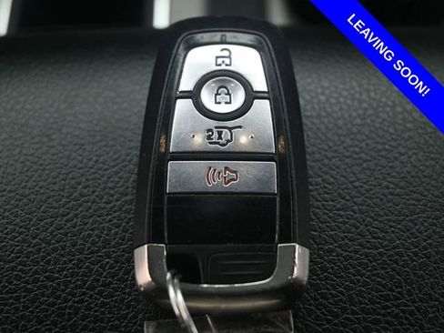 Used 2021 Ford Expedition XLT image 17