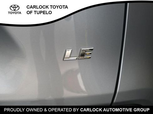 Used 2020 Toyota RAV4 LE image 29