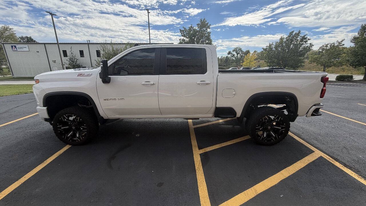 Used 2021 Chevrolet Silverado 2500 LT w/ Z71 Off-Road Package AWD/4WD image 5