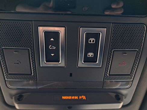 Used 2024 Land Rover Defender 110 S AWD/4WD image 21